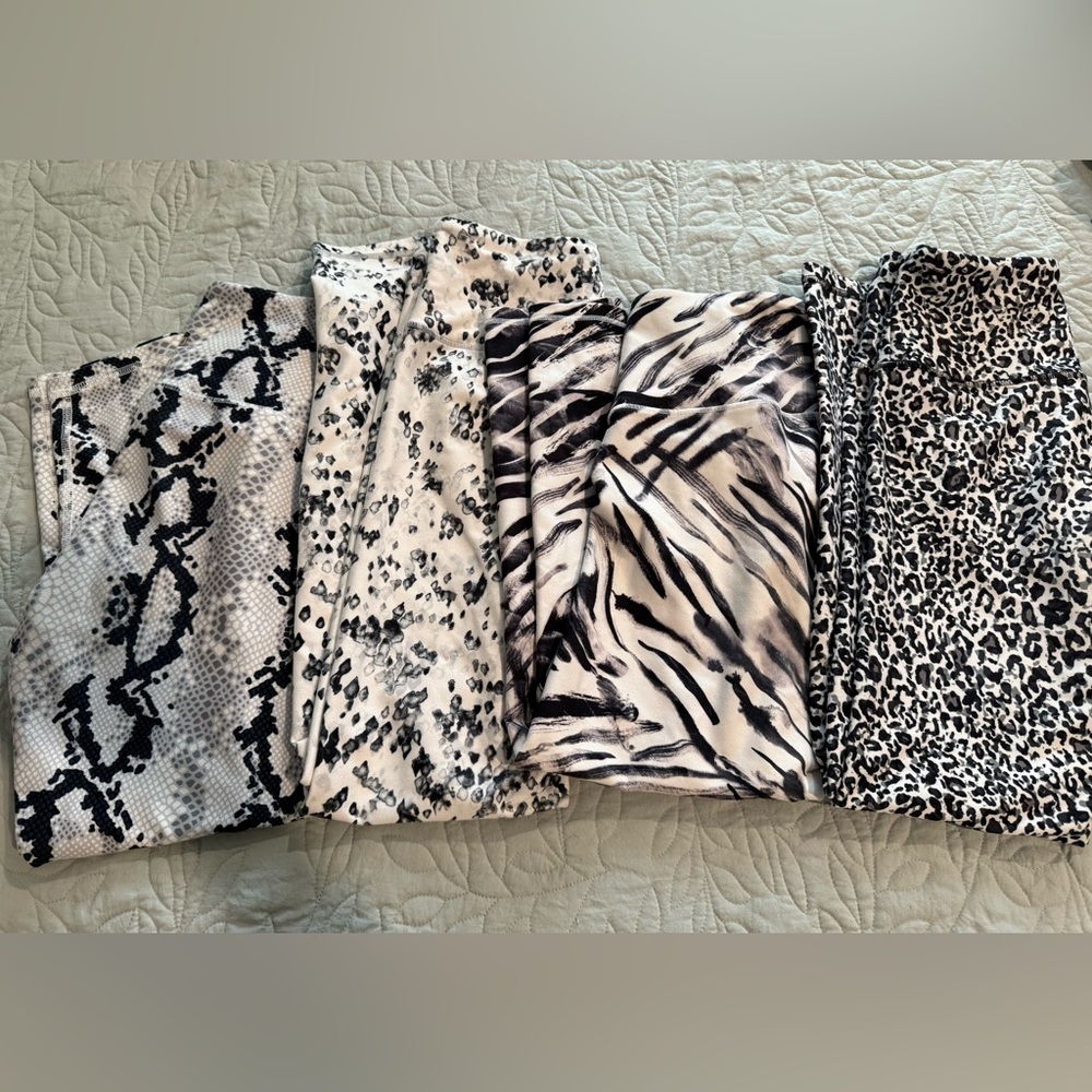 Balance Collection Patterned High Waisted Leggings Size M